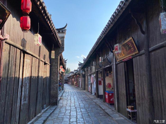 斯诺克大师赛对决 四强产生2席!墨菲6-3利索夫斯基 火箭6-3霍金斯